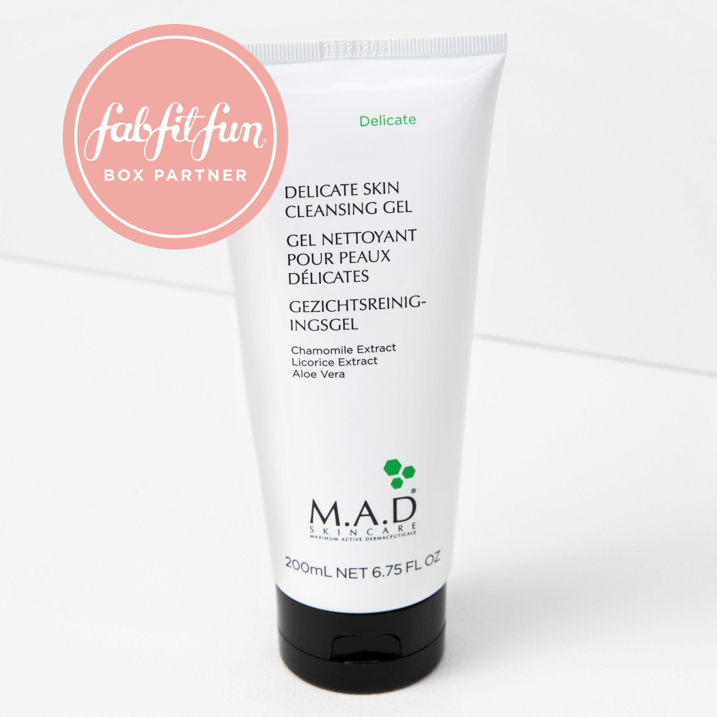 DELICATE SKIN CLEANSING GEL